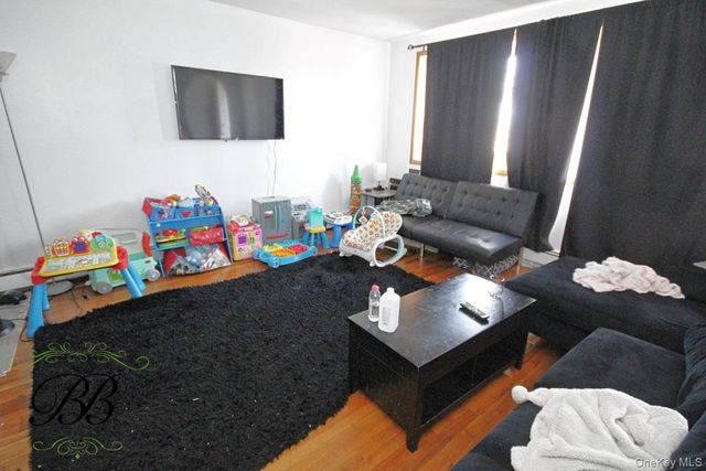 2078 Bergen Avenue, Brooklyn, NY 11234