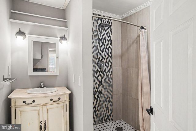 23 KORMAR RD, Plymouth Meeting, PA 19462