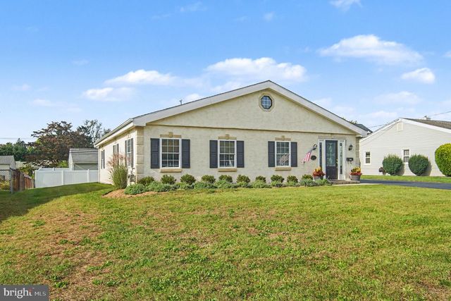 23 KORMAR RD, Plymouth Meeting, PA 19462