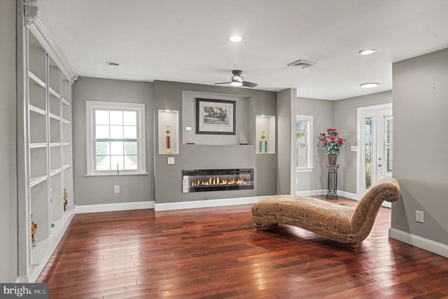 23 KORMAR RD, Plymouth Meeting, PA 19462