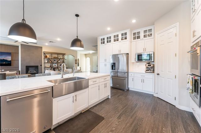 7581 Proud Meadows Street, Las Vegas, NV 89131