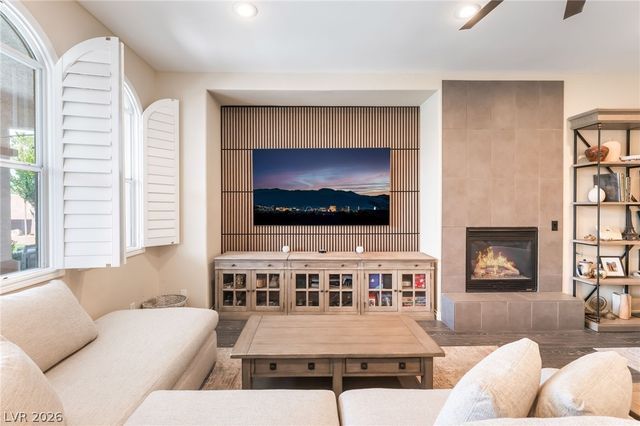 7581 Proud Meadows Street, Las Vegas, NV 89131