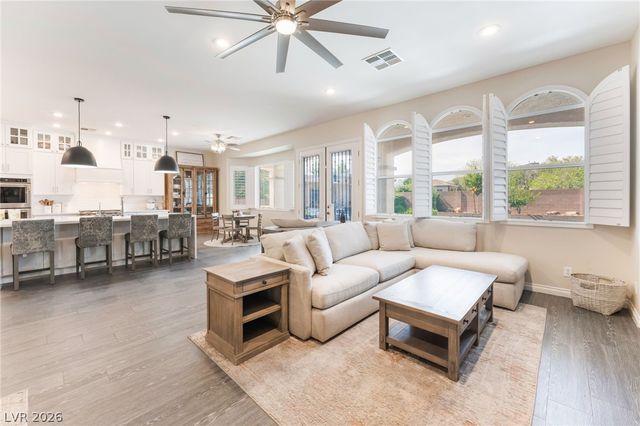 7581 Proud Meadows Street, Las Vegas, NV 89131