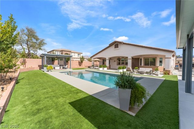 7581 Proud Meadows Street, Las Vegas, NV 89131