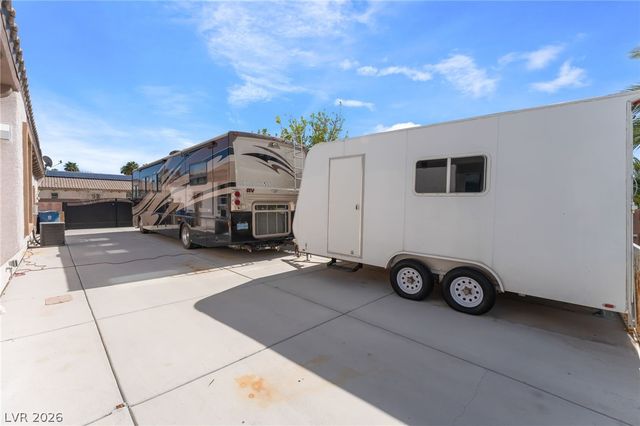 7581 Proud Meadows Street, Las Vegas, NV 89131