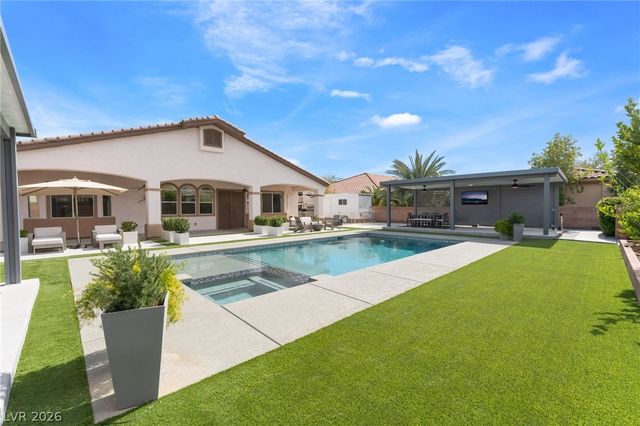 7581 Proud Meadows Street, Las Vegas, NV 89131