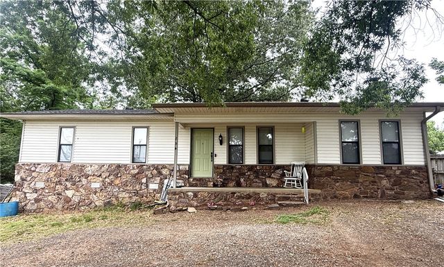 254 Hill Boulevard, London, AR 72847