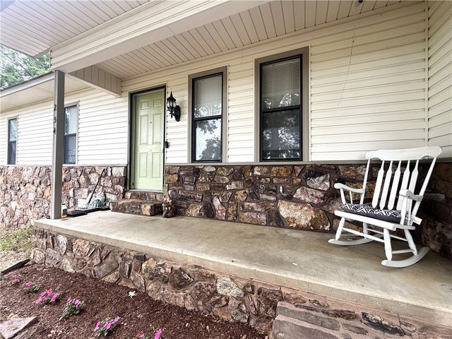 254 Hill Boulevard, London, AR 72847