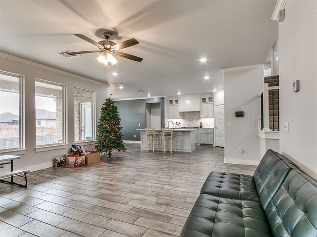 14108 Center Village Way, Piedmont, OK 73078