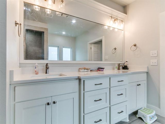 14108 Center Village Way, Piedmont, OK 73078