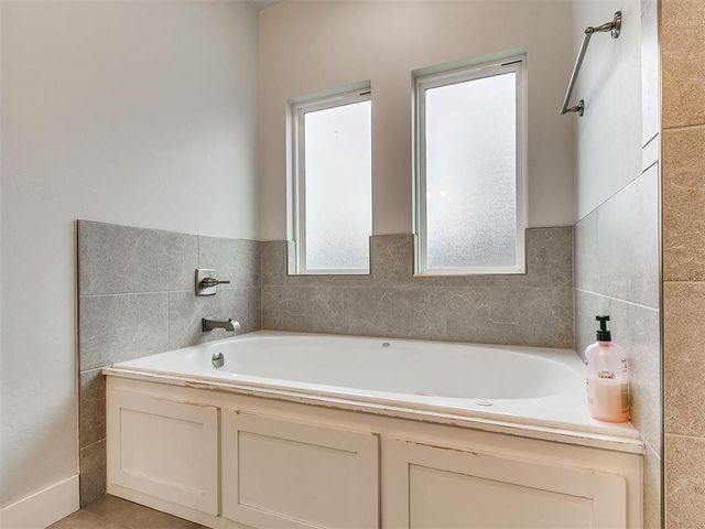 14108 Center Village Way, Piedmont, OK 73078