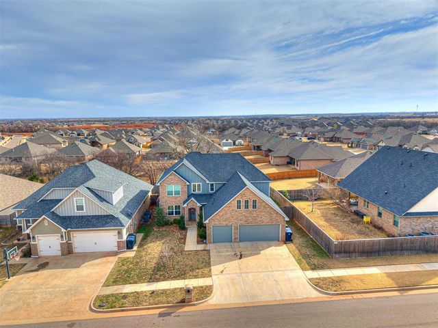 14108 Center Village Way, Piedmont, OK 73078