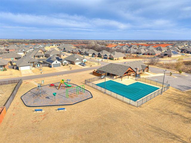 14108 Center Village Way, Piedmont, OK 73078