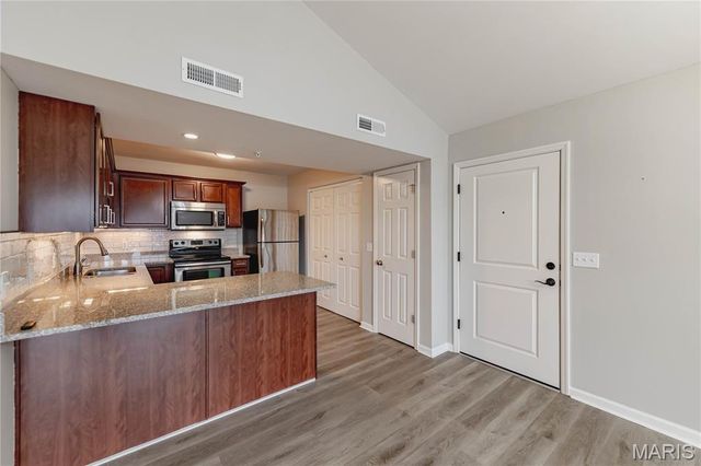 532 Bordeaux Way, St Peters, MO 63376