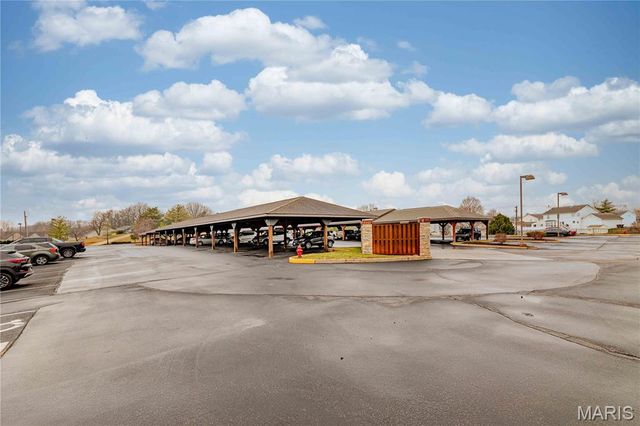 532 Bordeaux Way, St Peters, MO 63376