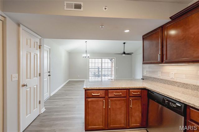 532 Bordeaux Way, St Peters, MO 63376