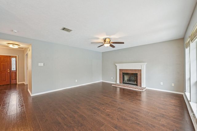 4923 Echo Falls Drive, Houston, TX 77345