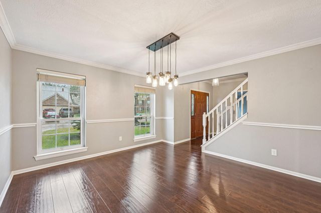 4923 Echo Falls Drive, Houston, TX 77345