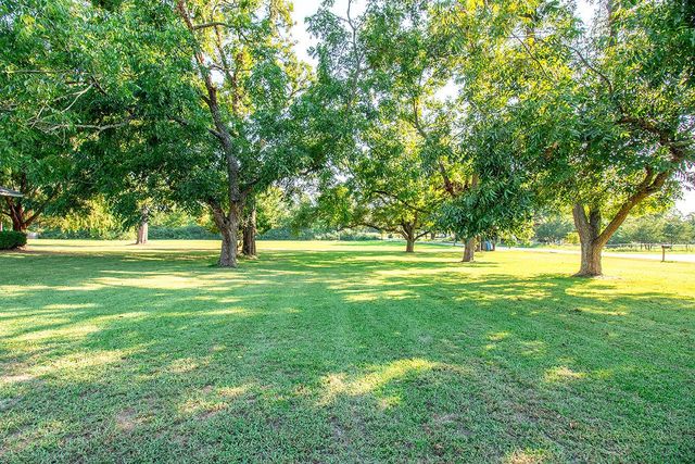 1000 N Waldrip Street, Grand Saline, TX 75140