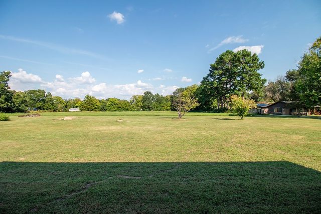 1000 N Waldrip Street, Grand Saline, TX 75140