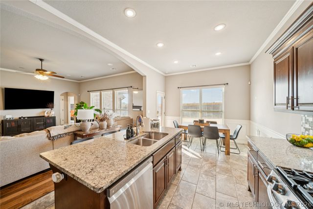 1623 E Fulton Place, Broken Arrow, OK 74012