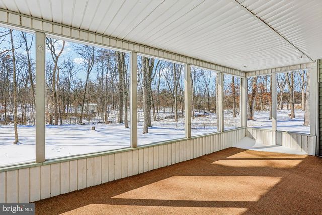 171 LONGSTREET DR, Gettysburg, PA 17325