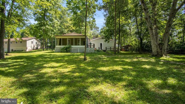 171 LONGSTREET DR, Gettysburg, PA 17325