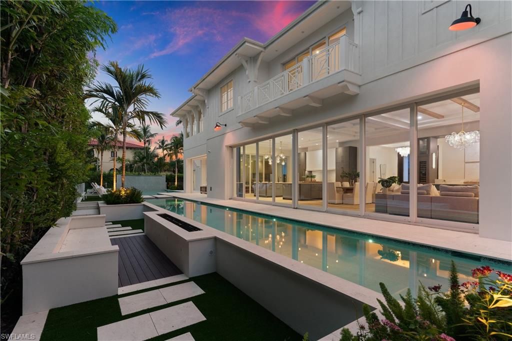 2131 Marina DR, NAPLES, FL 34102 — photo 2