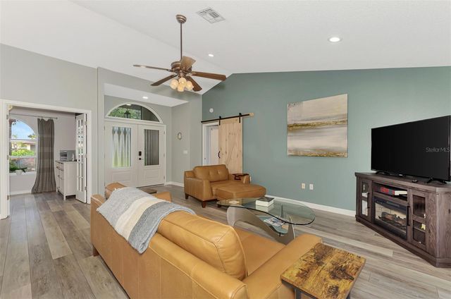 684 SUGARWOOD TRAIL, Venice, FL 34292