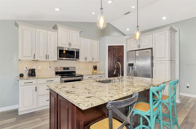 684 SUGARWOOD TRAIL, Venice, FL 34292