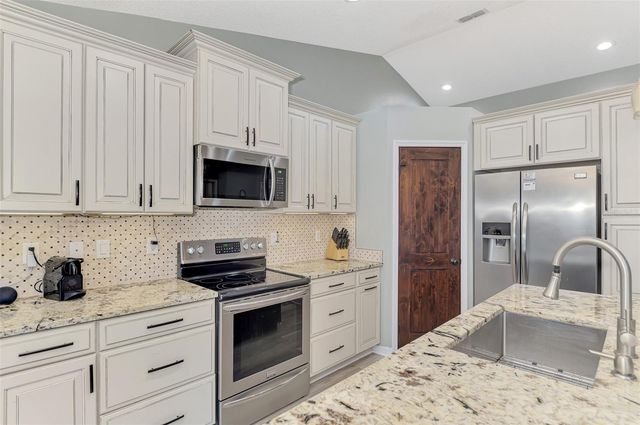 684 SUGARWOOD TRAIL, Venice, FL 34292