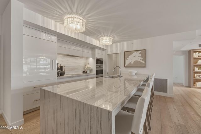 7120 E KIERLAND Boulevard 906, Scottsdale, AZ 85254
