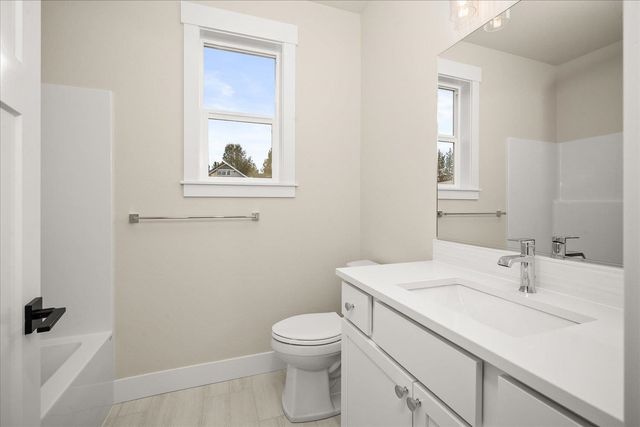 18069 N Morton Ct, Colbert, WA 99005