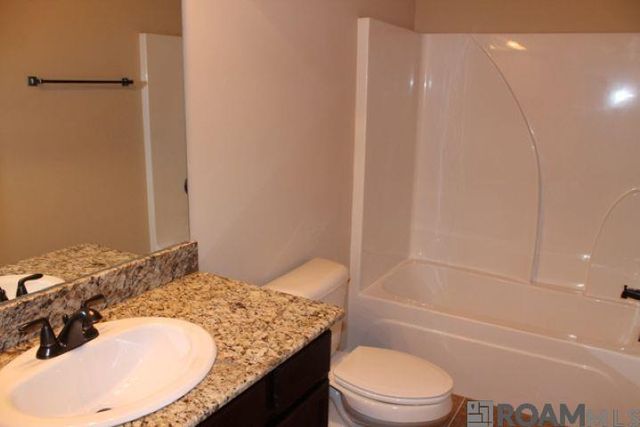 37237 Market Place Dr, Prairieville, LA 70769