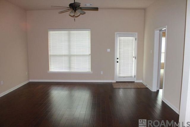 37237 Market Place Dr, Prairieville, LA 70769