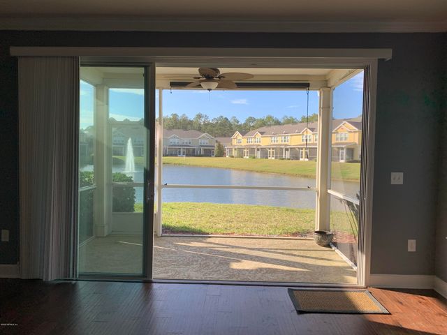 6852 WOODY VINE Drive, Jacksonville, FL 32258