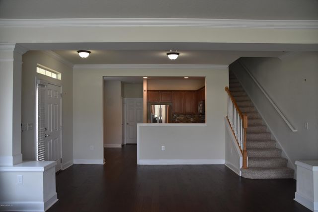 6852 WOODY VINE Drive, Jacksonville, FL 32258