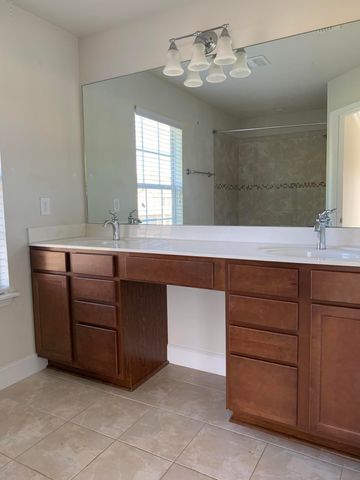 6852 WOODY VINE Drive, Jacksonville, FL 32258