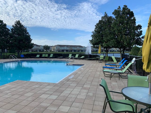 6852 WOODY VINE Drive, Jacksonville, FL 32258