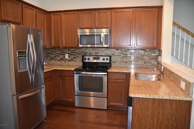 6852 WOODY VINE Drive, Jacksonville, FL 32258