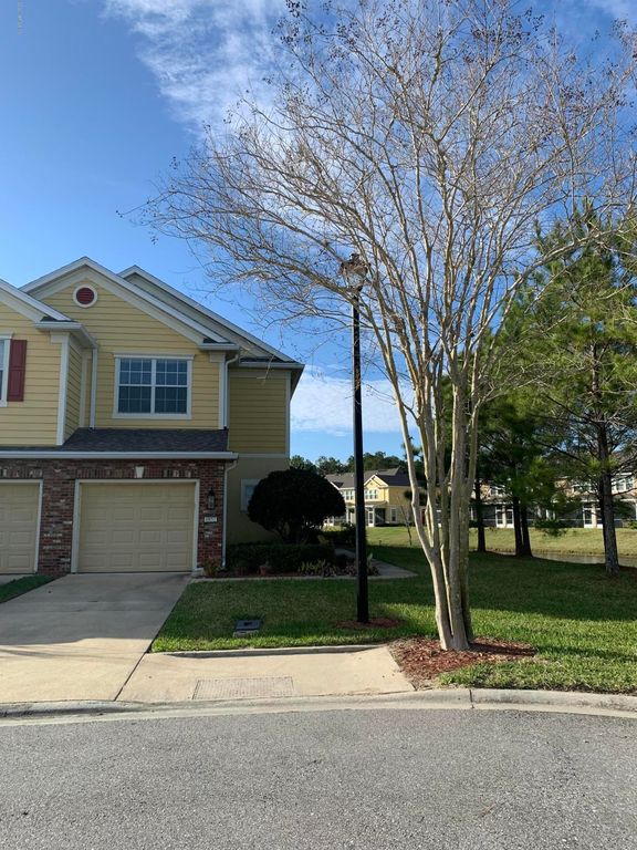 6852 WOODY VINE Drive, Jacksonville, FL 32258