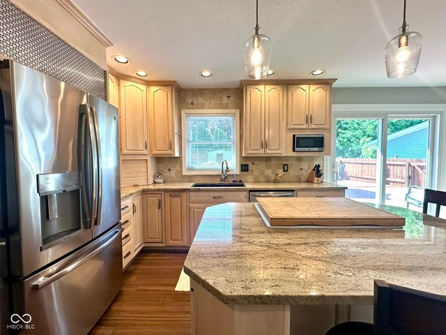 7536 Cape Cod Circle, Indianapolis, IN 46250
