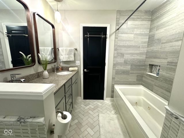 7536 Cape Cod Circle, Indianapolis, IN 46250