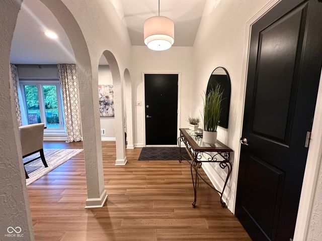 7536 Cape Cod Circle, Indianapolis, IN 46250