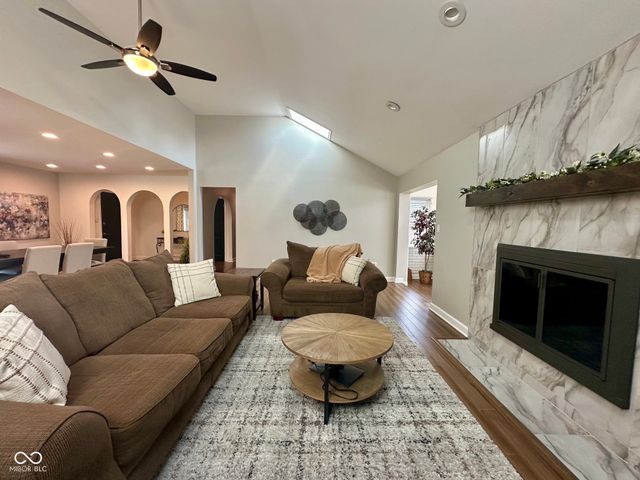 7536 Cape Cod Circle, Indianapolis, IN 46250