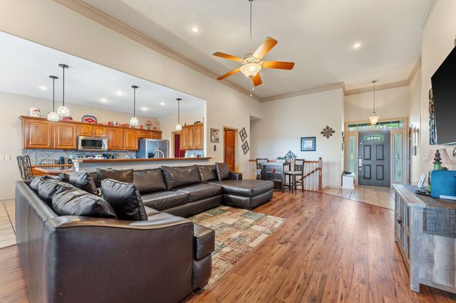 15 Fade Lane Lane, Branson West, MO 65737