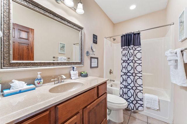 15 Fade Lane Lane, Branson West, MO 65737