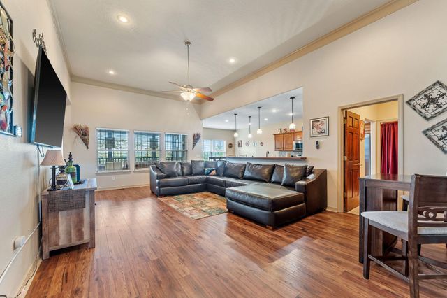 15 Fade Lane Lane, Branson West, MO 65737