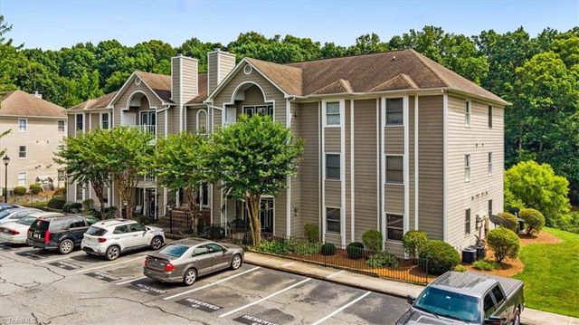 3701 Cotswold Terrace 7-K, Greensboro, NC 27410