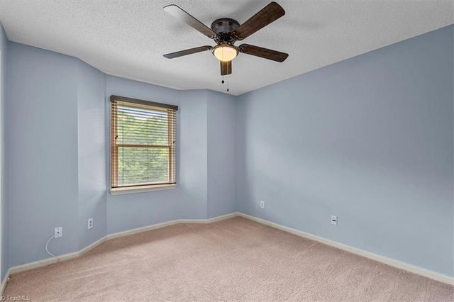 3701 Cotswold Terrace 7-K, Greensboro, NC 27410